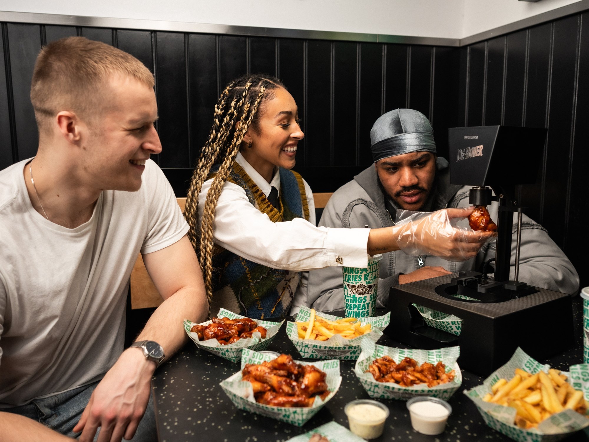 Currys × Wingstop — The De-Boner